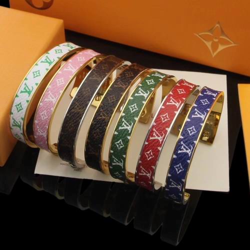 Louis Vuitton Bracelet ID:20220807-353